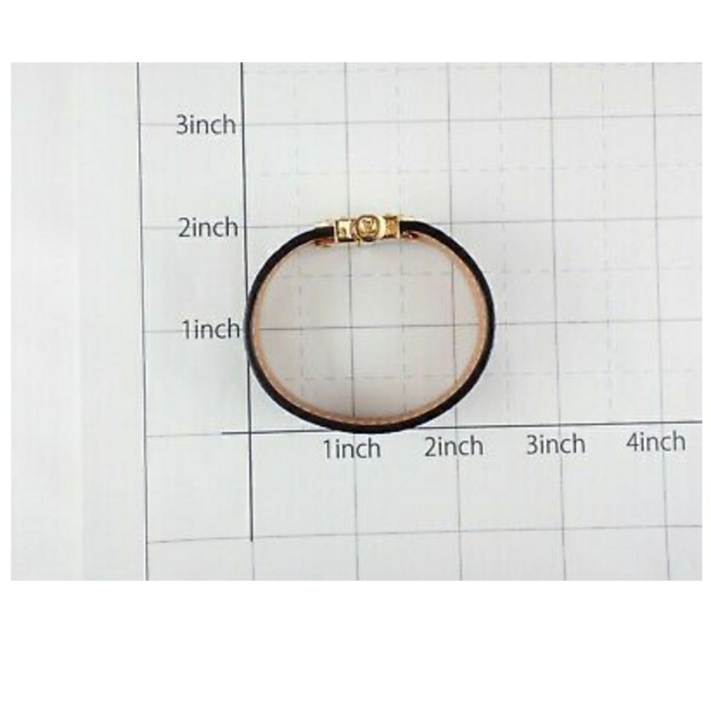 - RARE! Louis Vuttion Vachette Leather Bracelet Cuff in Louis V box - Picture 8 of 13
